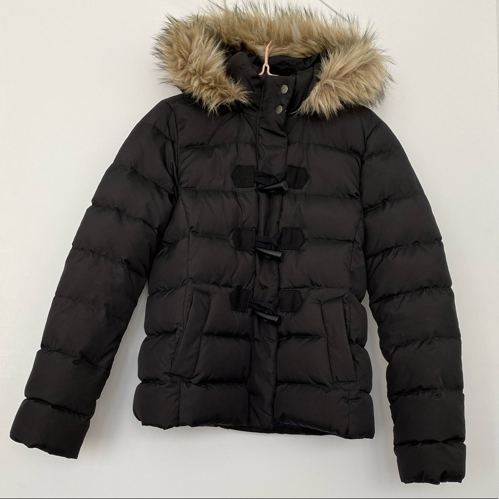 Gap Short Winter Puffer Coat with Toggle Button